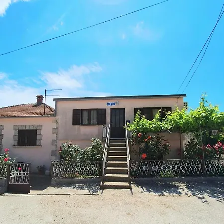 Ivica Apartman Boljenovici